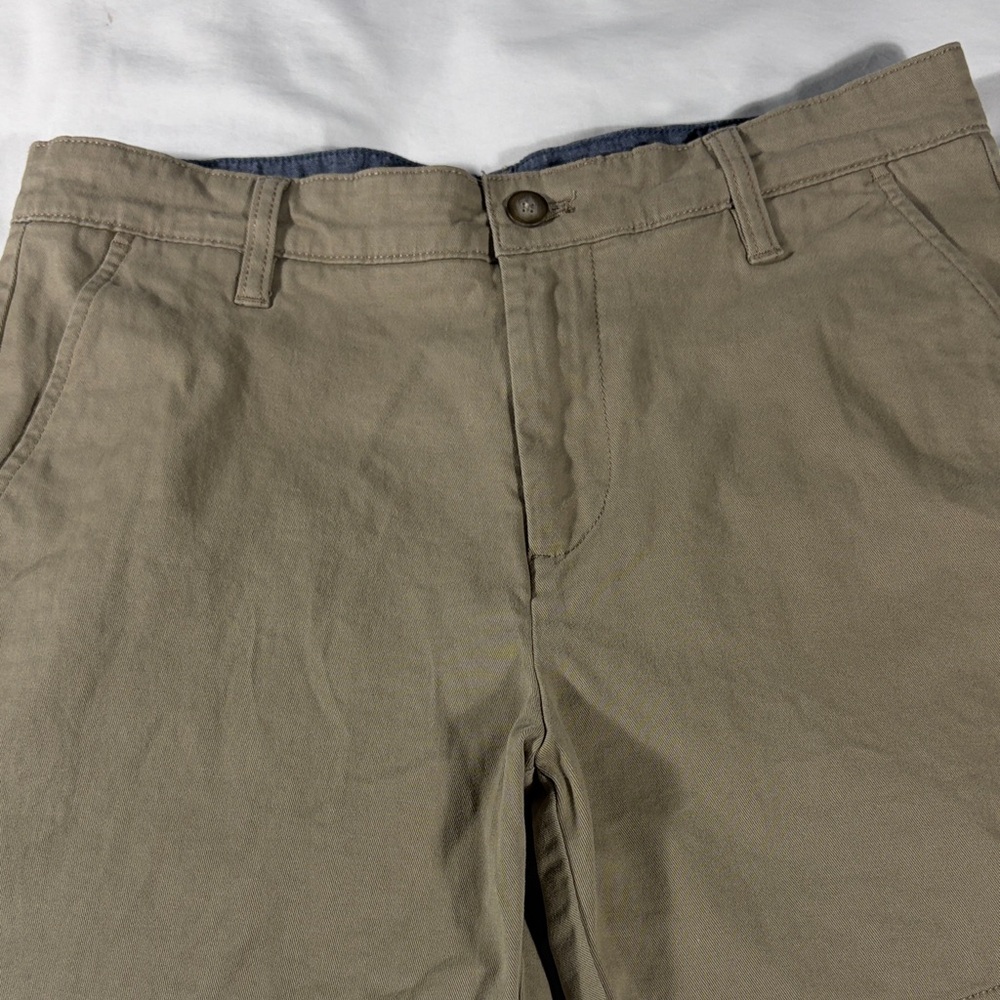 Nautica mens khaki NauticaFlex Classic flat front 5.5" chino shorts - size 30